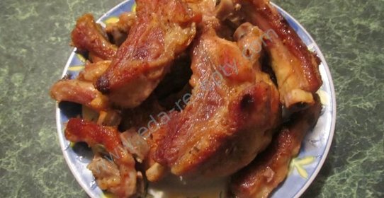 Ребрышки свиные с вином