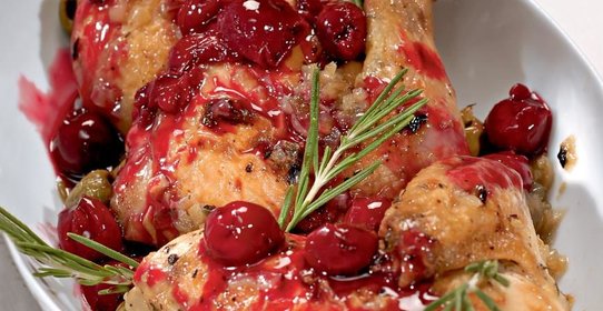 Цыпленок с вишневым соусом