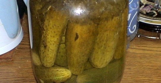 Огурчики маринованные