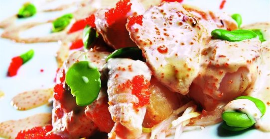 Рыба-соль с морскими гребешками и соусом васаби