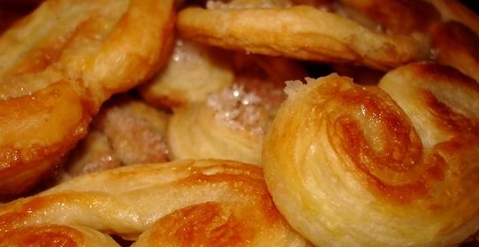 Печенье из слоеного бездрожжевого теста