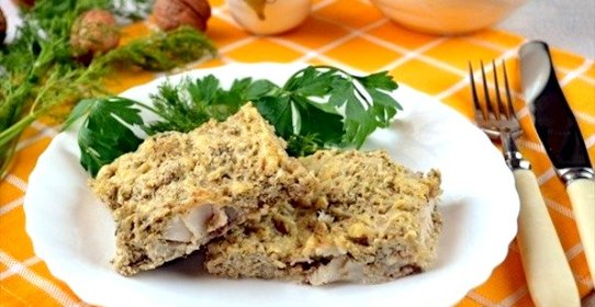 Минтай в огуречно-ореховом соусе