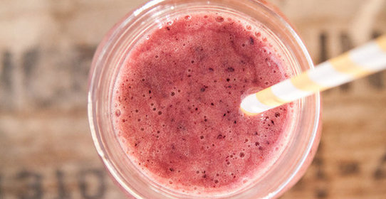 Тропический смузи с черникой