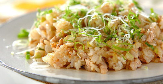 Жареный рис с тунцом