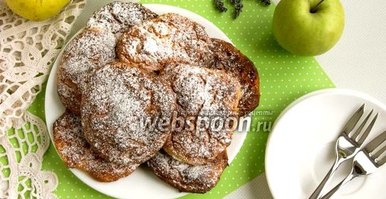 Творожные лепёшки с яблоками и морковью