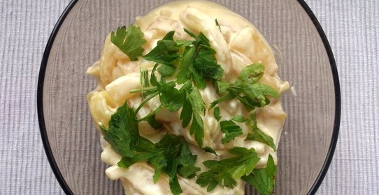 Кальмары, тушеные в сметане