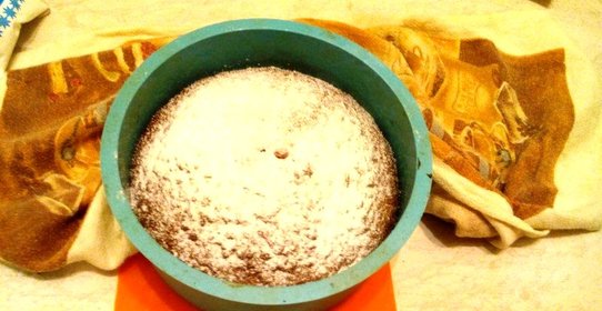 Пирог из сухого киселя с вареньем