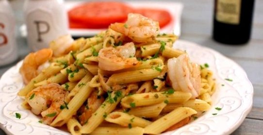 Томатная паста с креветками