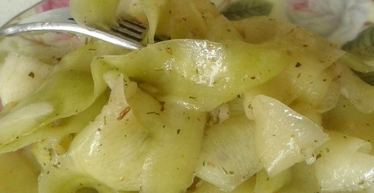 Маринованные кабачки с чесноком