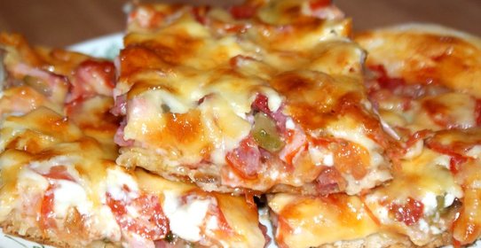 Пицца из дрожжевого теста