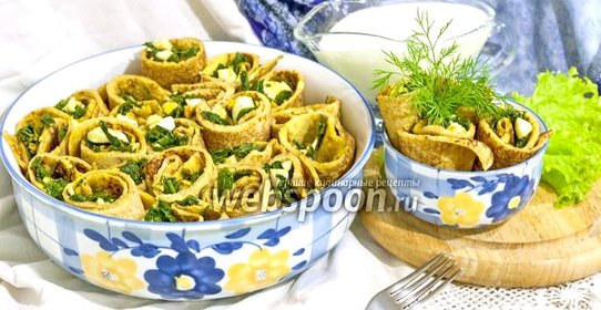 Блины с зеленым луком и яйцом
