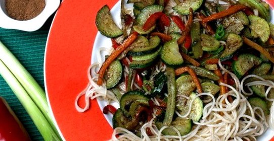 Макароны перчателли с запечеными овощами