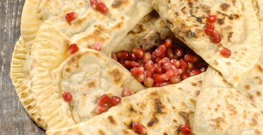 Кутабы с мясом и гранатом