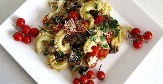 Паста с копченой мойвой