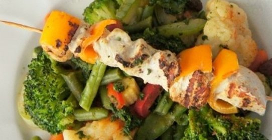 Курица на шпажках в духовке