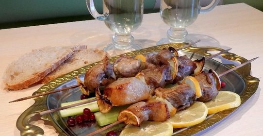 Шашлык из свинины с лимоном в аэрогриле