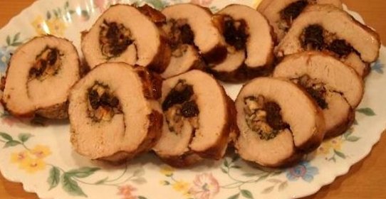 Фаршированный мясной рулет