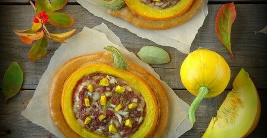 Пирог-тыква с мясным фаршем