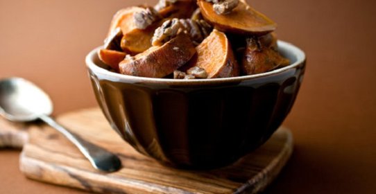 Батат с кленовым сиропом и орехом пекан