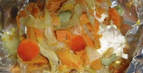 Рыба с картофелем, запеченная в фольге