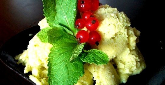 Мороженое из авокадо и лаймов