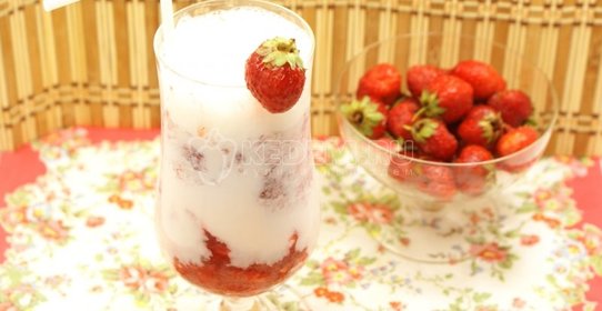 Хек или скумбрия, запеченная с баклажанами