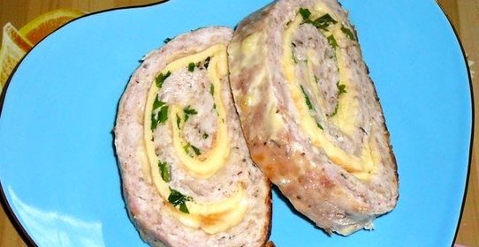 Рулет куриный с омлетом
