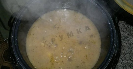 Тушеная картошка с легким и грибами в мультиварке