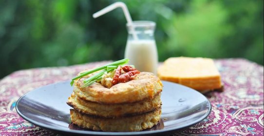 Творожно-сырные лепешки