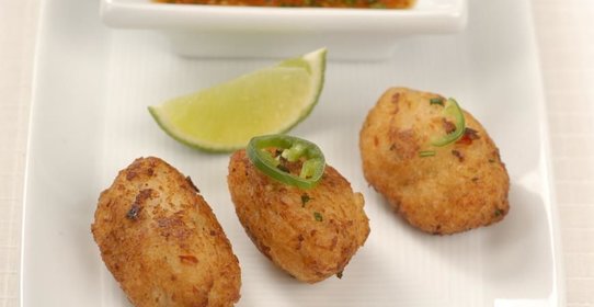 Рыбные котлеты с соусом чили