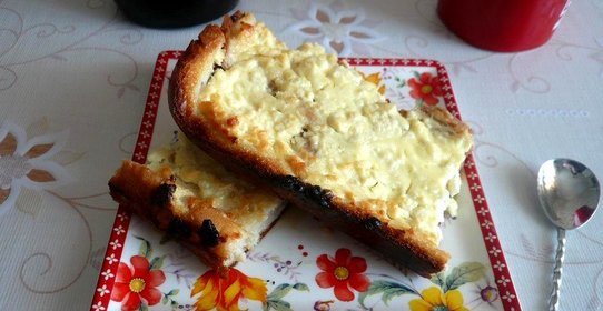 Лжеватрушка из вчерашнего батона