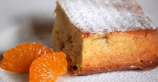 Нежный пирог с мандаринами и бананами