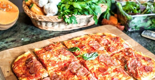 Пицца дрожжевая