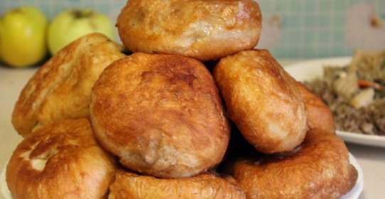 Жареные пирожки с капустой