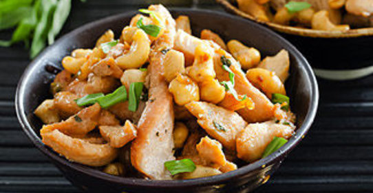 Куриное филе в тархунном маринаде в мультиварке