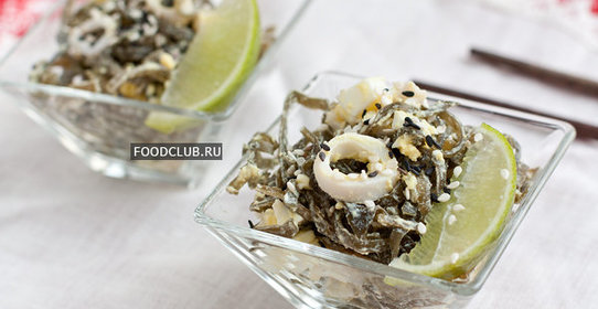 Салат из морской капусты с кальмарами