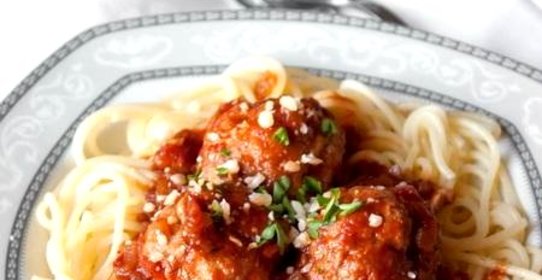 Тефтели со спагетти