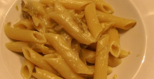 Паста с артишоками и луком-шалотом