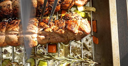 Свинина с черносливом