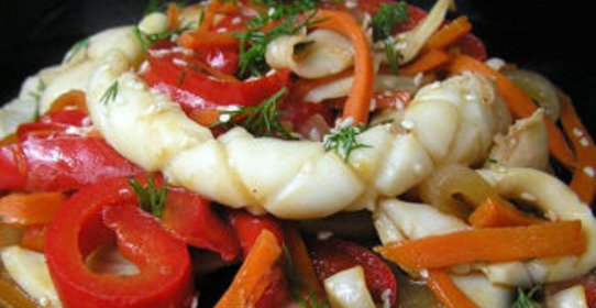Кальмар с овощами по-корейски