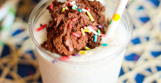 Молочный коктейль с шоколадным муссом