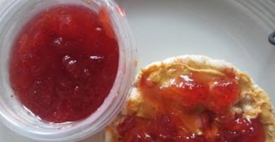 Густое клубничное варенье в мультиварке на зиму