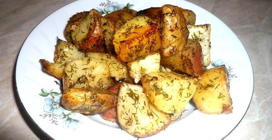 Картофель по-домашнему с укропом