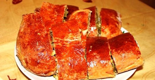 Пирог с капустой и зеленым горошком