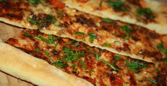 Пицца Болоньезе