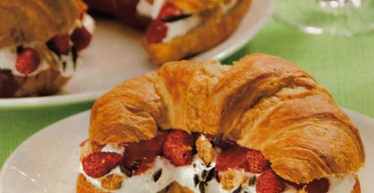 Нежный десерт a la francais