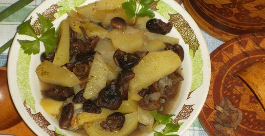 Картошка с опятами