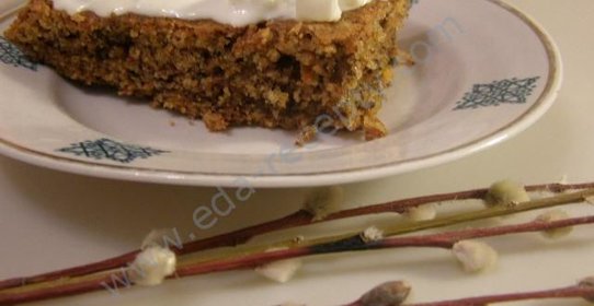 Морковный торт с грецкими орехами