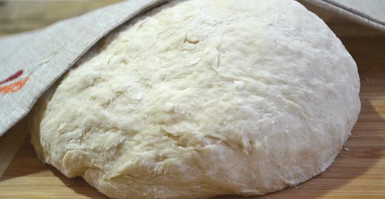 Быстрое бездрожжевое тесто для пирожков