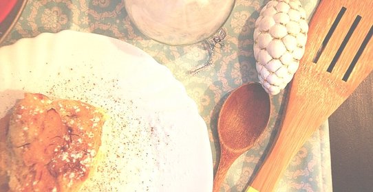 Хлебная шарлотка с персиками